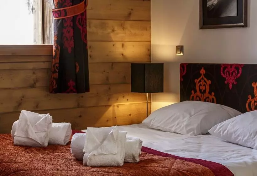 ホテル Cgh Résidence Boutique La Grange Aux Fées