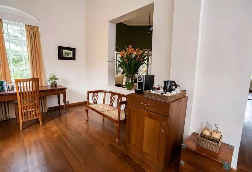 Hotelli Glenross Living