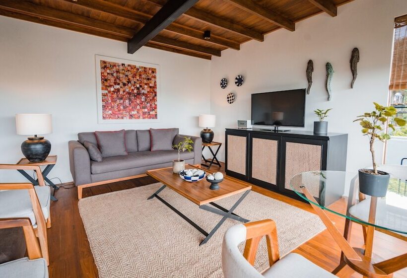 Отель Glenross Living