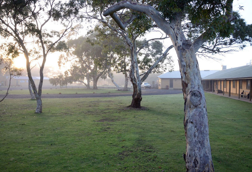 فندق Little Desert Nature Lodge