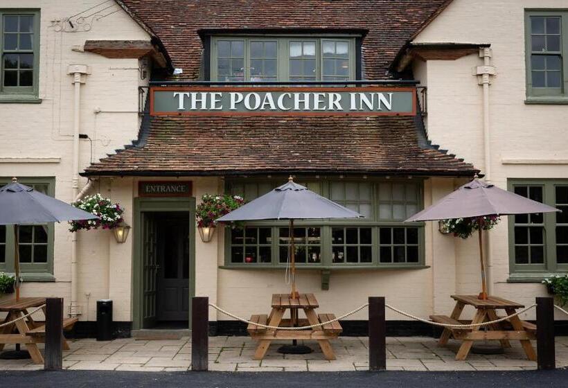 호텔 The Poacher Inn