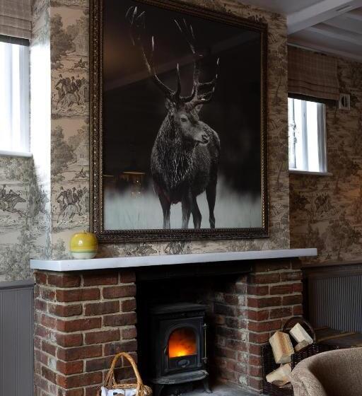 호텔 The Poacher Inn