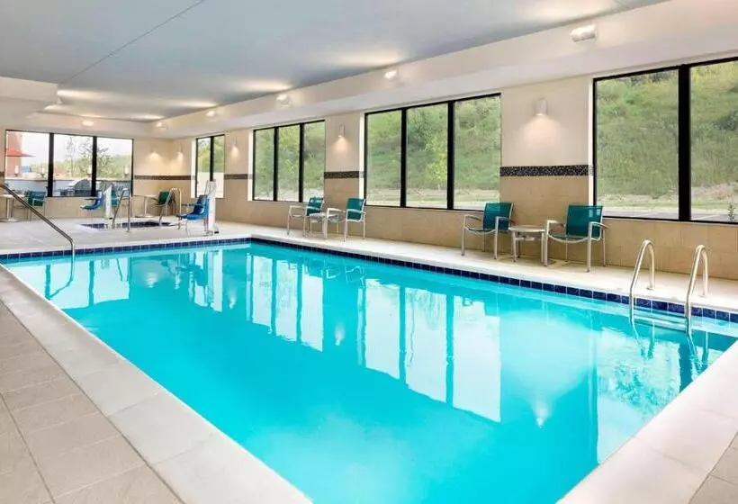 ホテル Towneplace Suites By Marriott Pittsburgh Airport/robinson Township