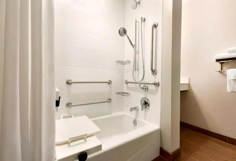 ホテル Towneplace Suites By Marriott Pittsburgh Airport/robinson Township