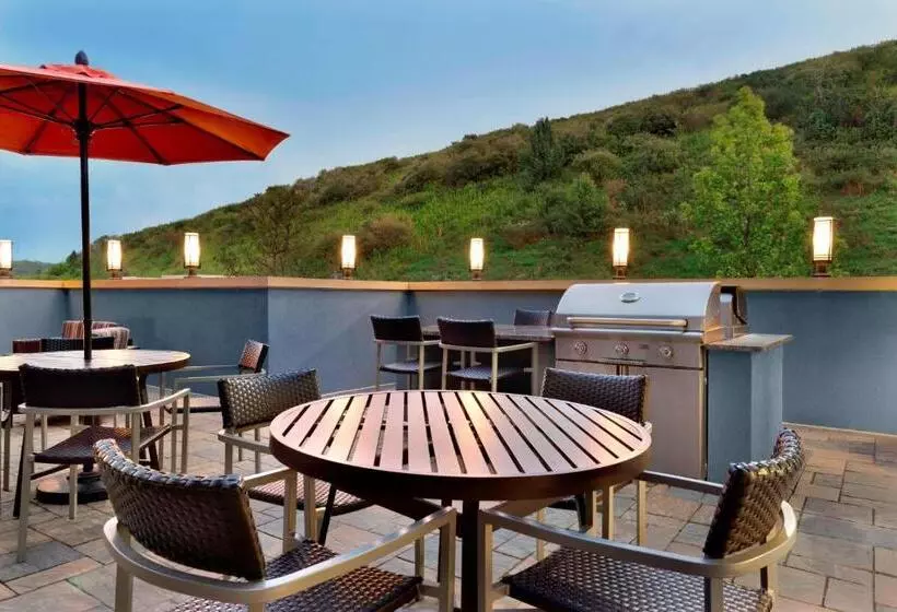 ホテル Towneplace Suites By Marriott Pittsburgh Airport/robinson Township