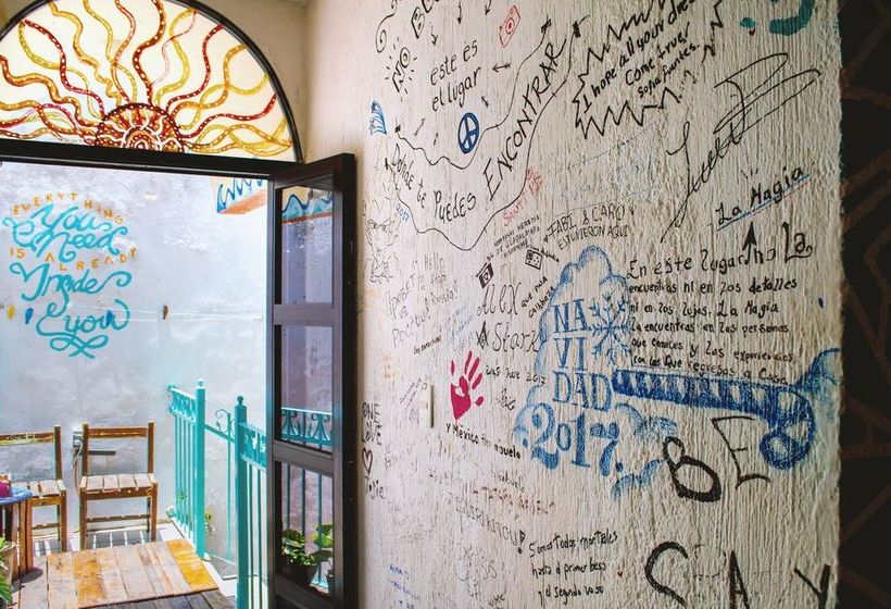 Kukulcan Hostel & Friends