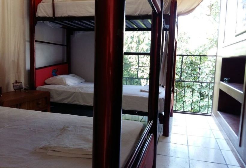 Kukulcan Hostel & Friends