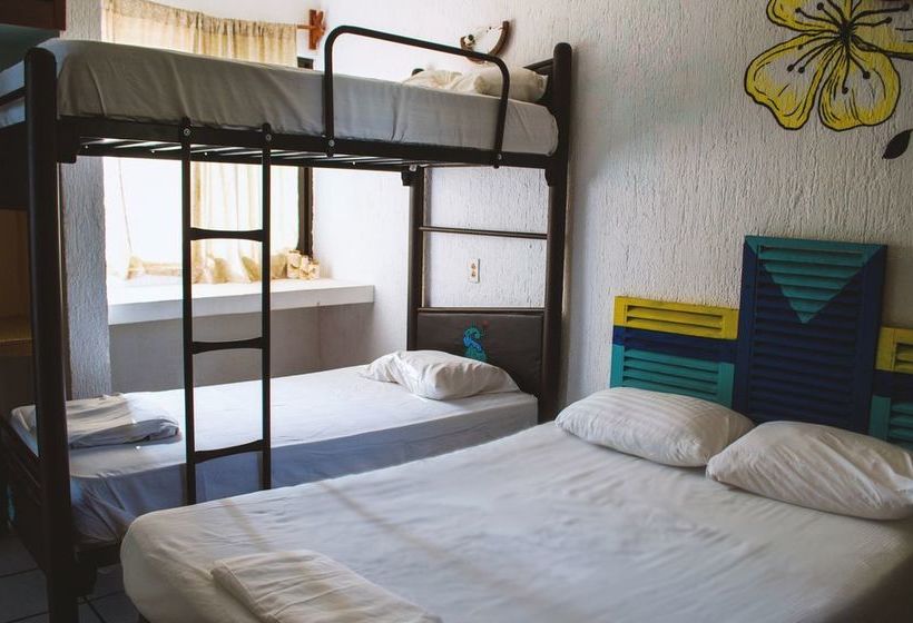 Kukulcan Hostel & Friends