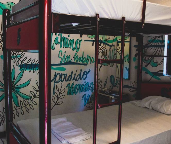 Kukulcan Hostel & Friends