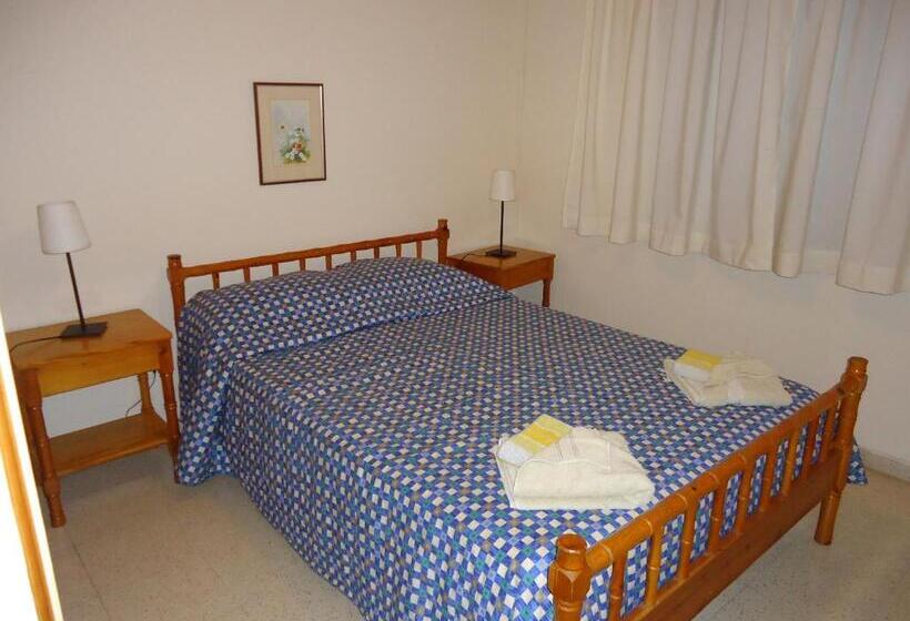 Pelekanos Apartments