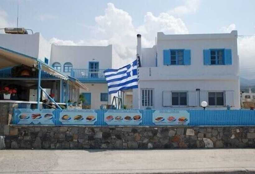 Socrates Apartments & Restaurant