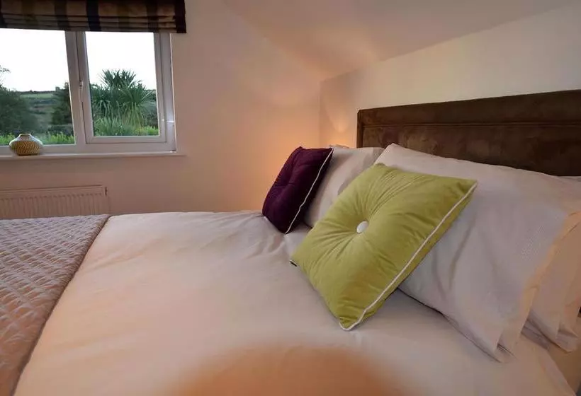 Southfields B&b