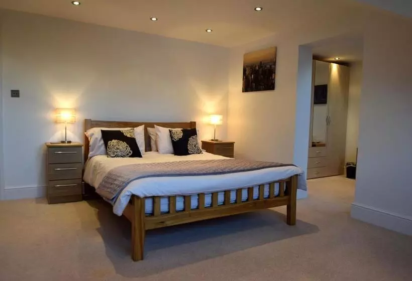Southfields B&b