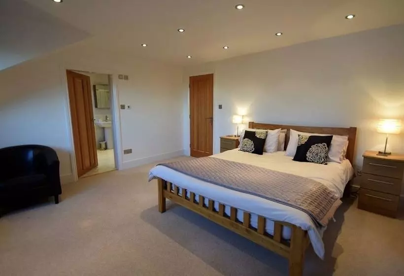 Southfields B&b
