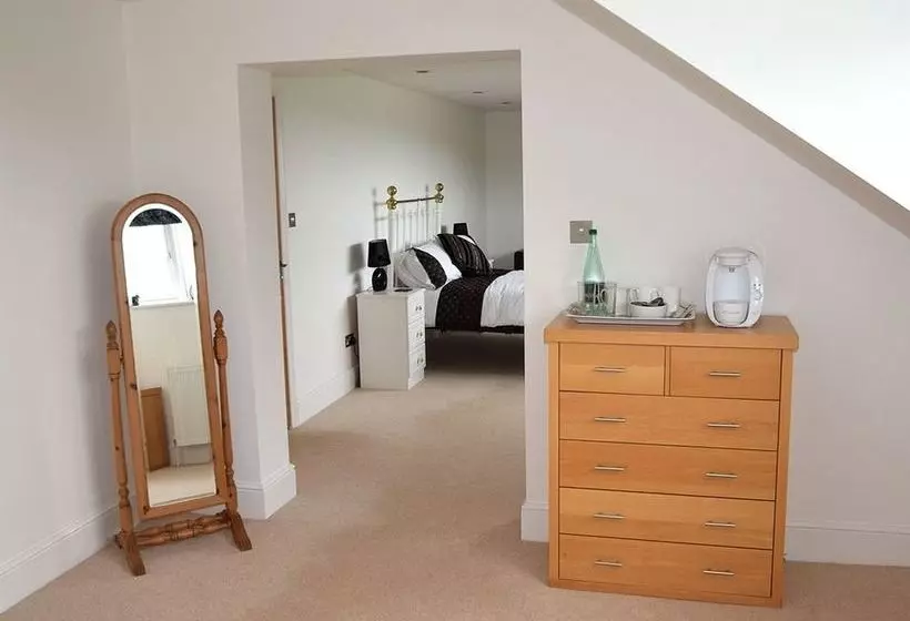 Southfields B&b