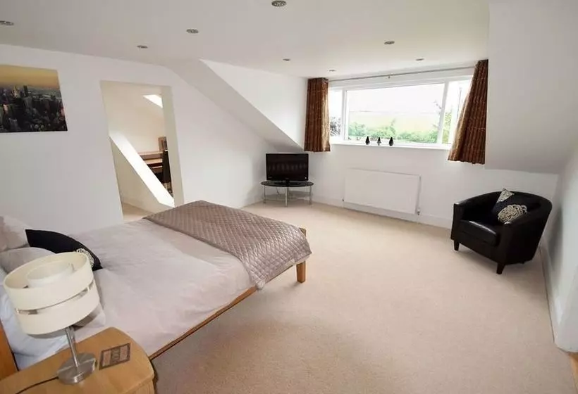 Southfields B&b
