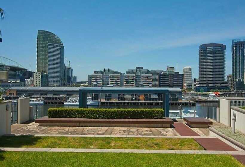 Accent Accommodation At Docklands Melbourne