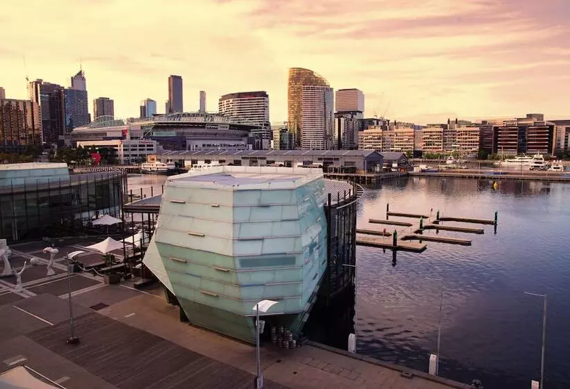 Accent Accommodation At Docklands Melbourne