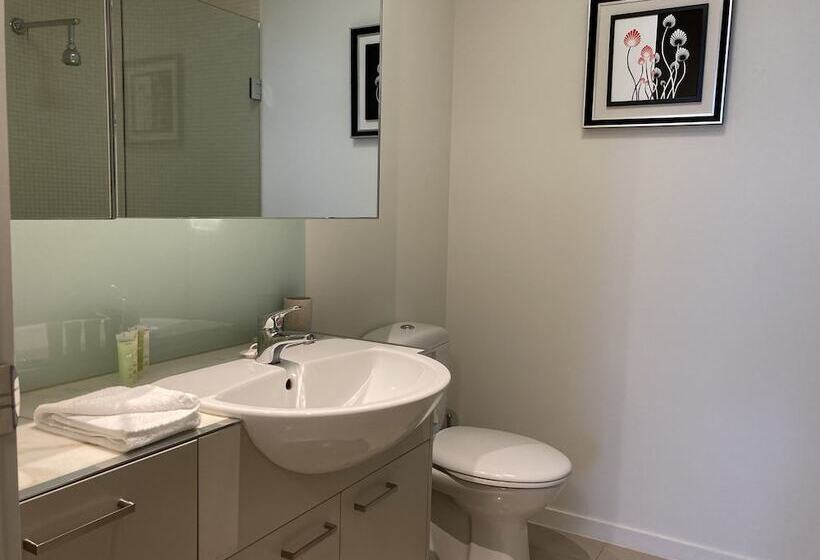 Accent Accommodation At Docklands Melbourne