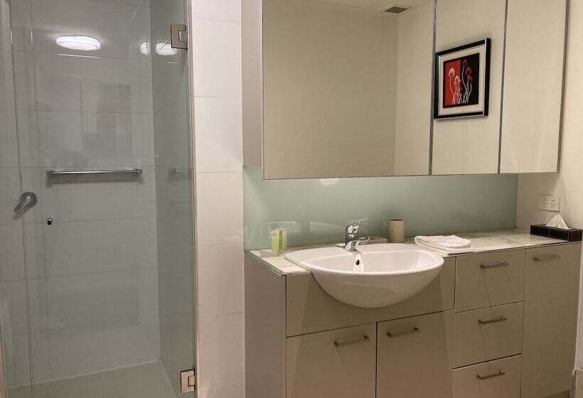 Accent Accommodation At Docklands Melbourne