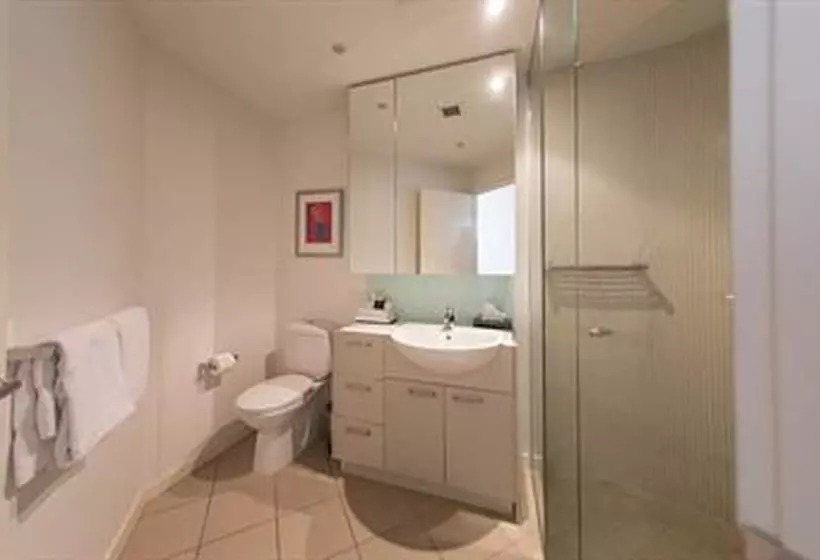 Accent Accommodation At Docklands Melbourne