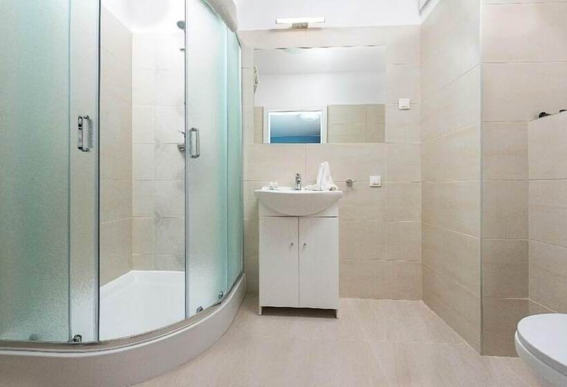 Apartinfo Island Apartments