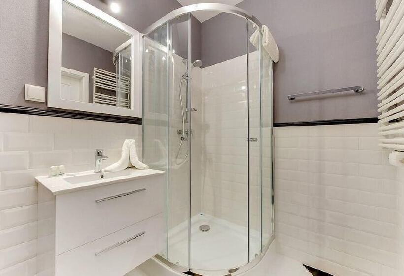 Apartinfo Island Apartments