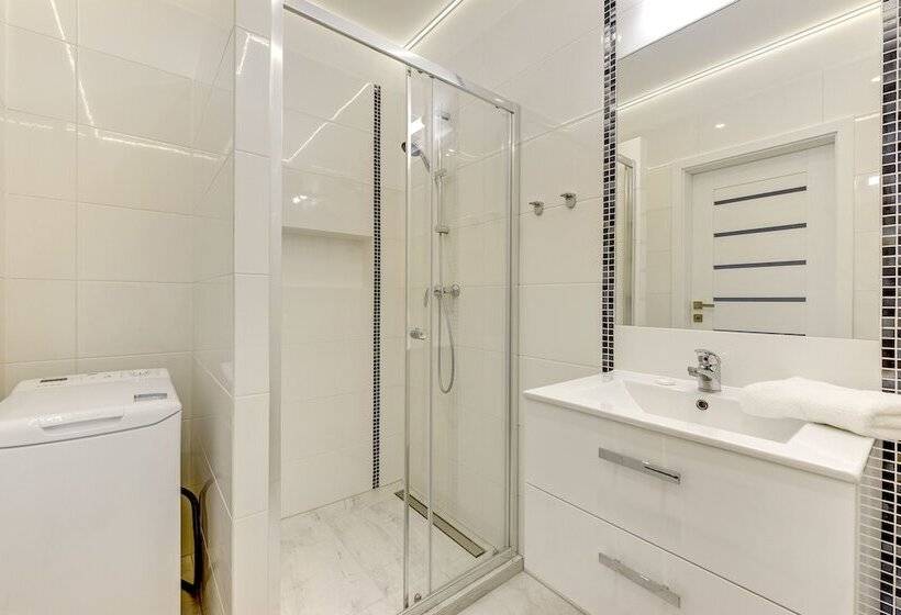 Apartinfo Island Apartments