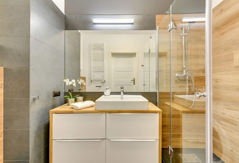 Apartinfo Island Apartments