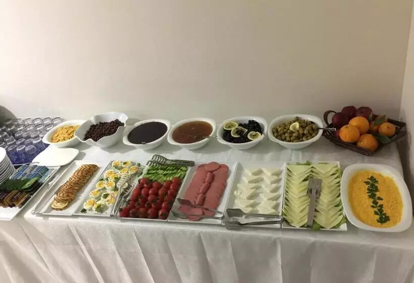 Atam Suites & Apart