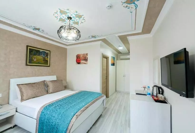 Atam Suites & Apart