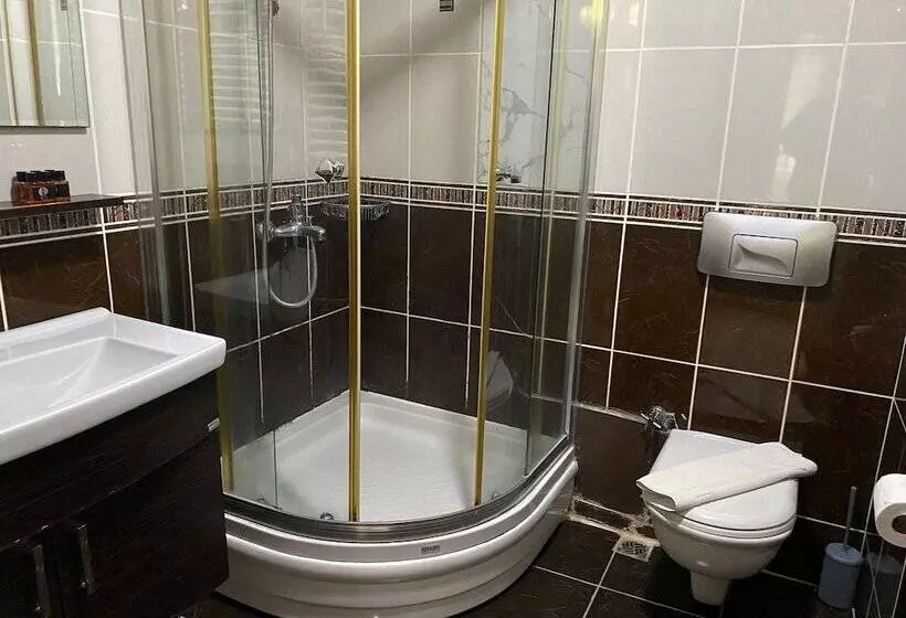 Atam Suites & Apart