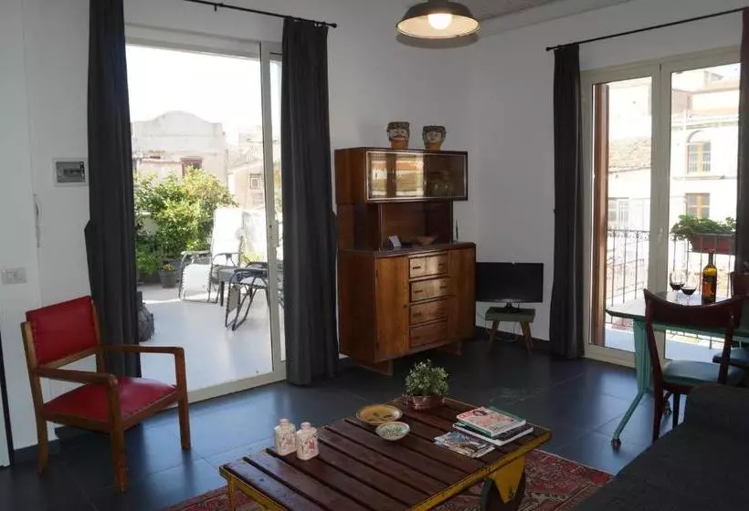 Guascone Apartments