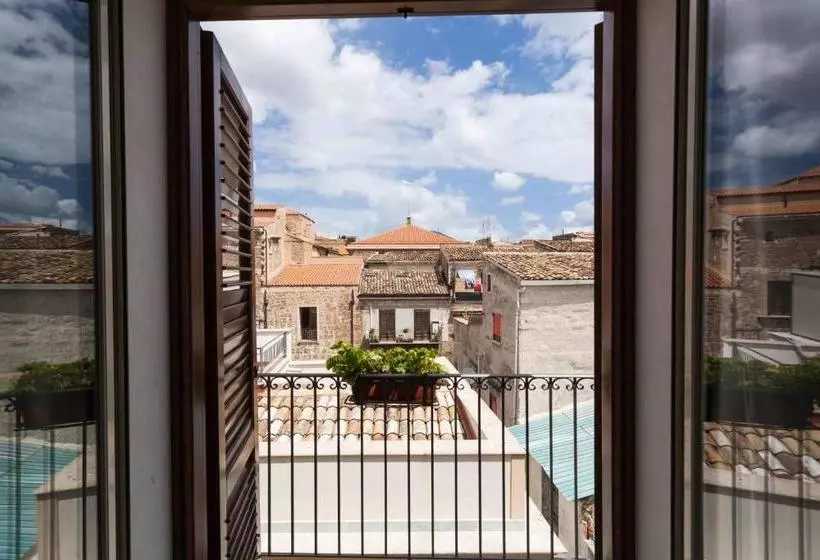 Guascone Apartments