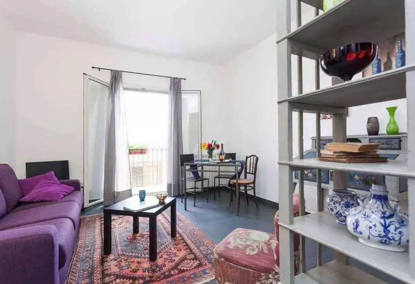 Guascone Apartments