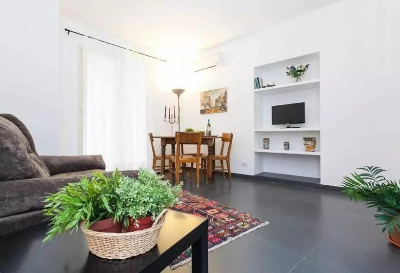Guascone Apartments