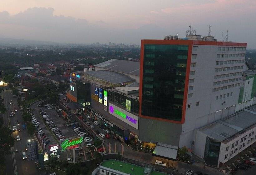 فندق Aria Gajayana