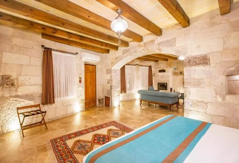 Hotelli Imperial Cave Suites & Spa