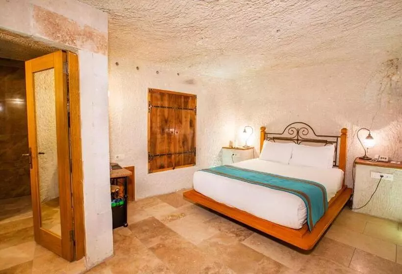 Hotelli Imperial Cave Suites & Spa