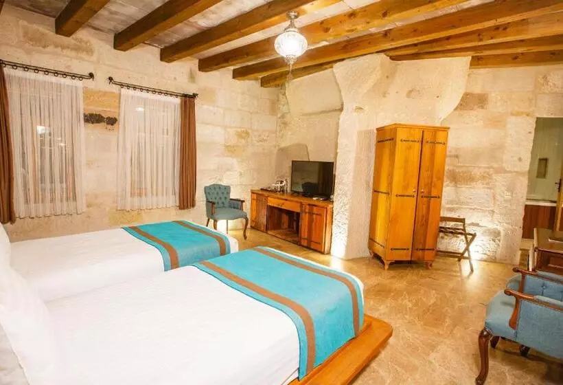 Hotelli Imperial Cave Suites & Spa