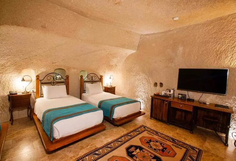Hotelli Imperial Cave Suites & Spa