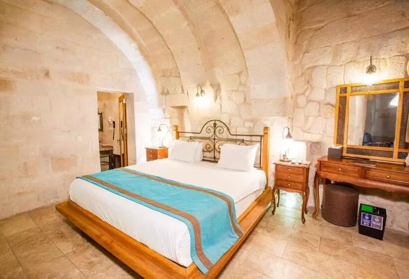 Hotelli Imperial Cave Suites & Spa