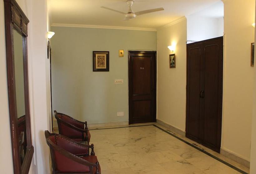 Hotel Vijay Villa