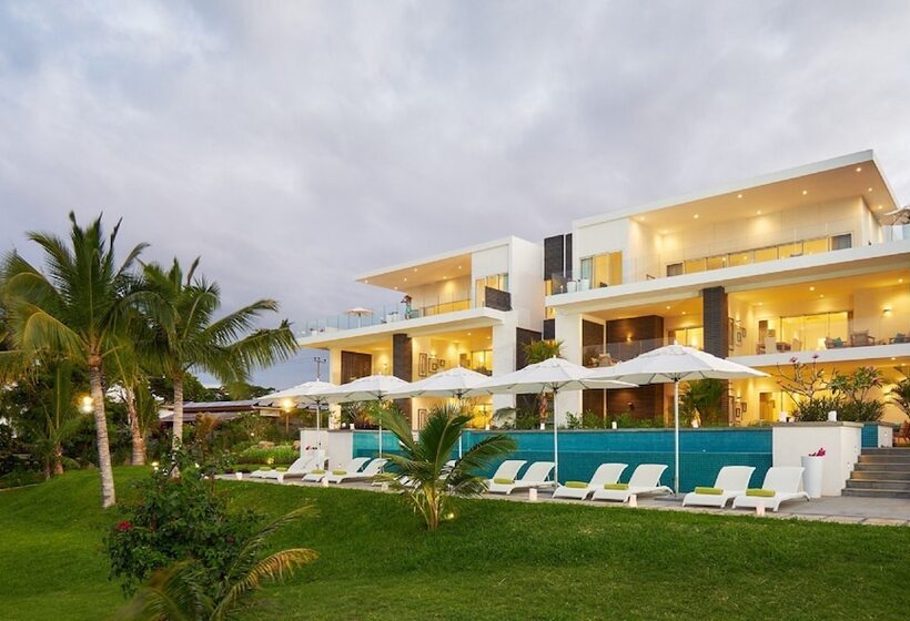 Myra Seafront Suites And Penthouses By Lov