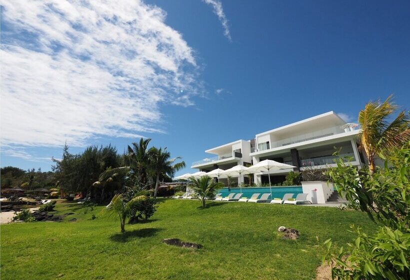 Myra Seafront Suites And Penthouses By Lov