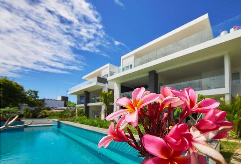 Myra Seafront Suites And Penthouses By Lov