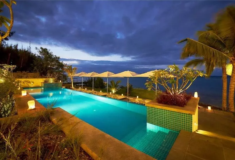 Myra Seafront Suites And Penthouses By Lov