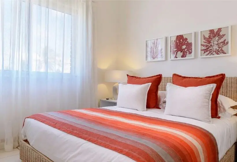 Myra Seafront Suites And Penthouses By Lov
