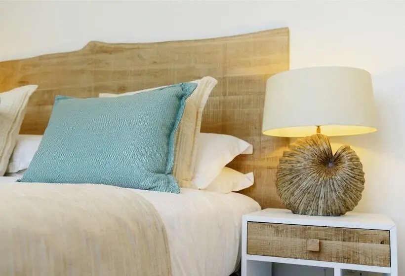 Myra Seafront Suites And Penthouses By Lov