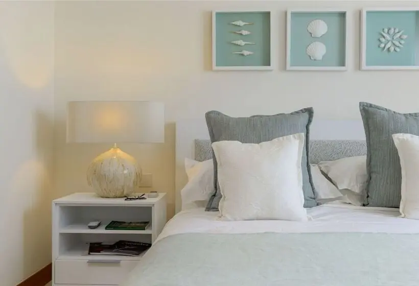 Myra Seafront Suites And Penthouses By Lov